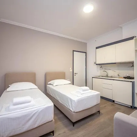 Olserd Shehu Ξενοδοχείο Εξαμίλιο