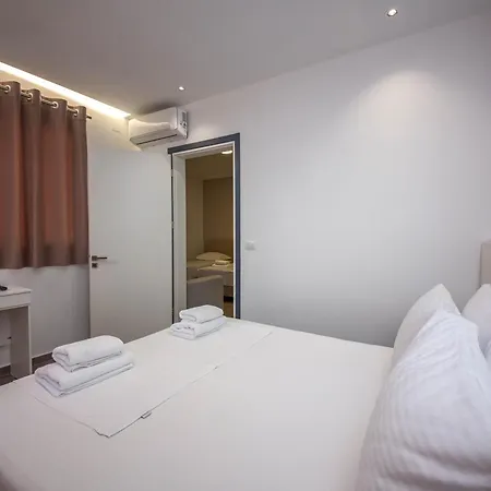 Olserd Shehu Εξαμίλιο