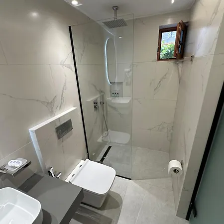 Olserd Shehu Ξενοδοχείο *