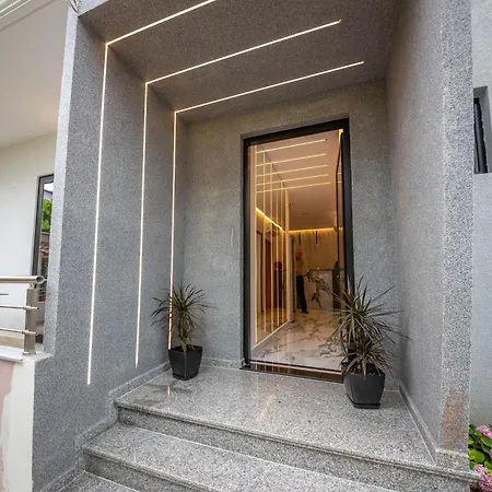 Olserd Shehu فندق كساميل