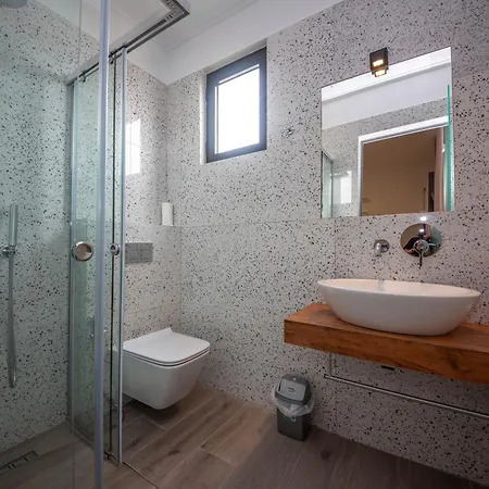 Olserd Shehu * كساميل