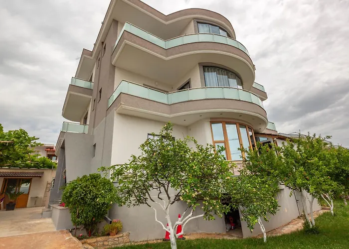 Olserd Shehu ホテル