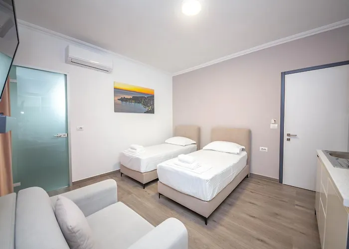 Olserd Shehu Hotel Ksamil