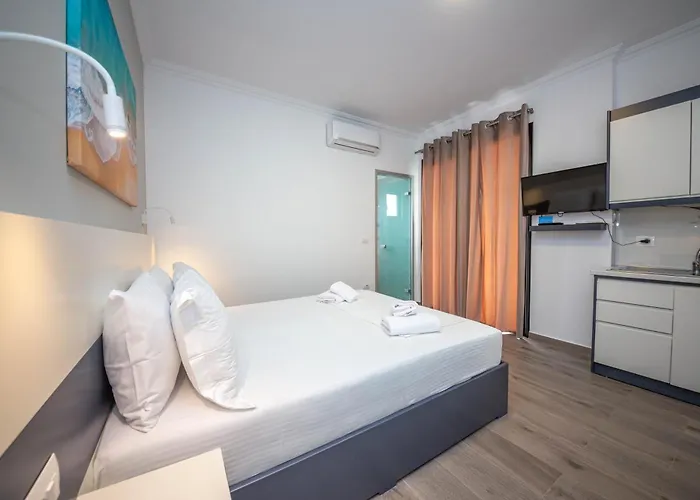 Olserd Shehu ホテル *