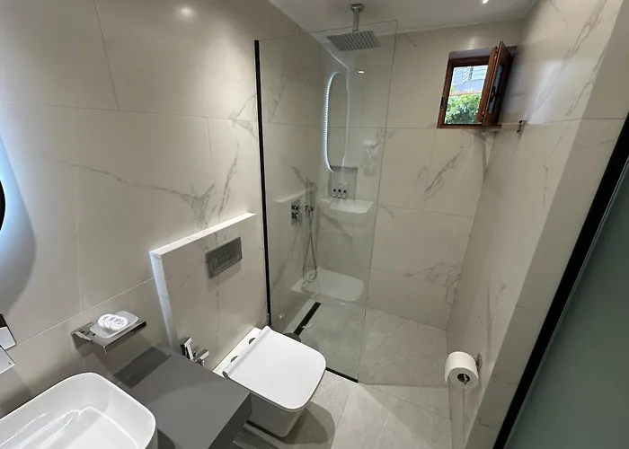 ホテル Olserd Shehu