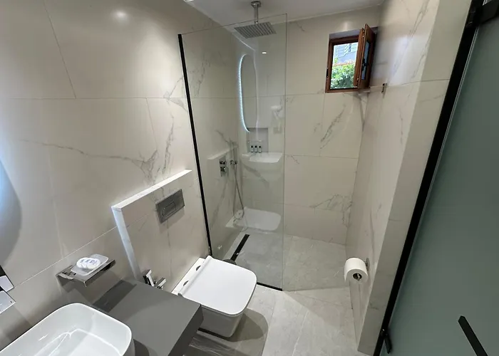 Olserd Shehu ホテル *